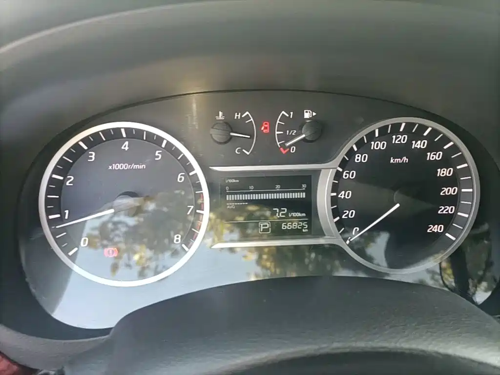 Nissan Bluebird — миниатюра 12