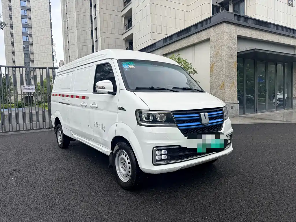 Yuan Cheng Yuan Cheng E5 — миниатюра 3