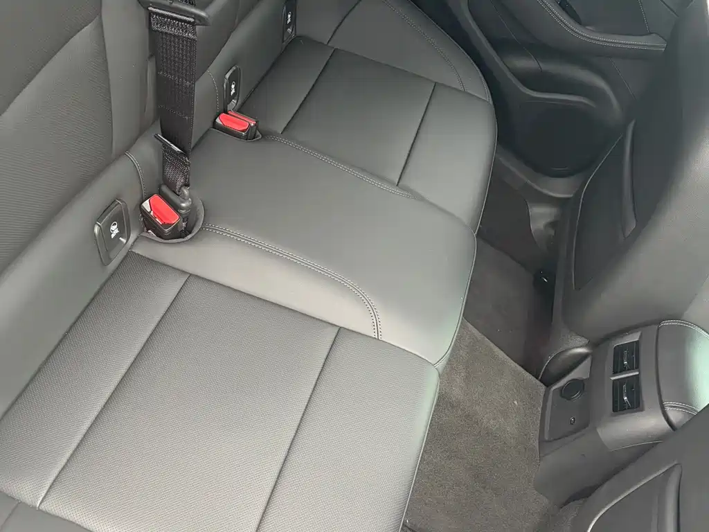 Cadillac CT5 — миниатюра 13