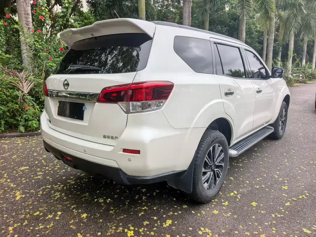 Nissan Terra — миниатюра 9