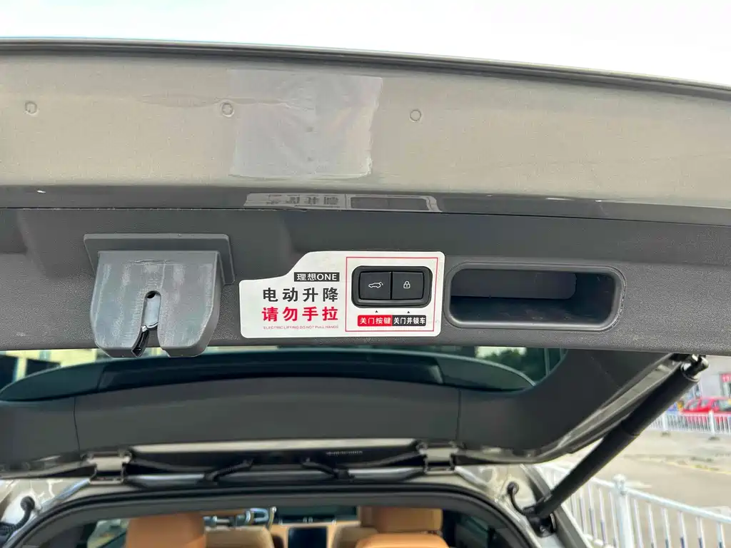 Li Auto Li ONE — миниатюра 14