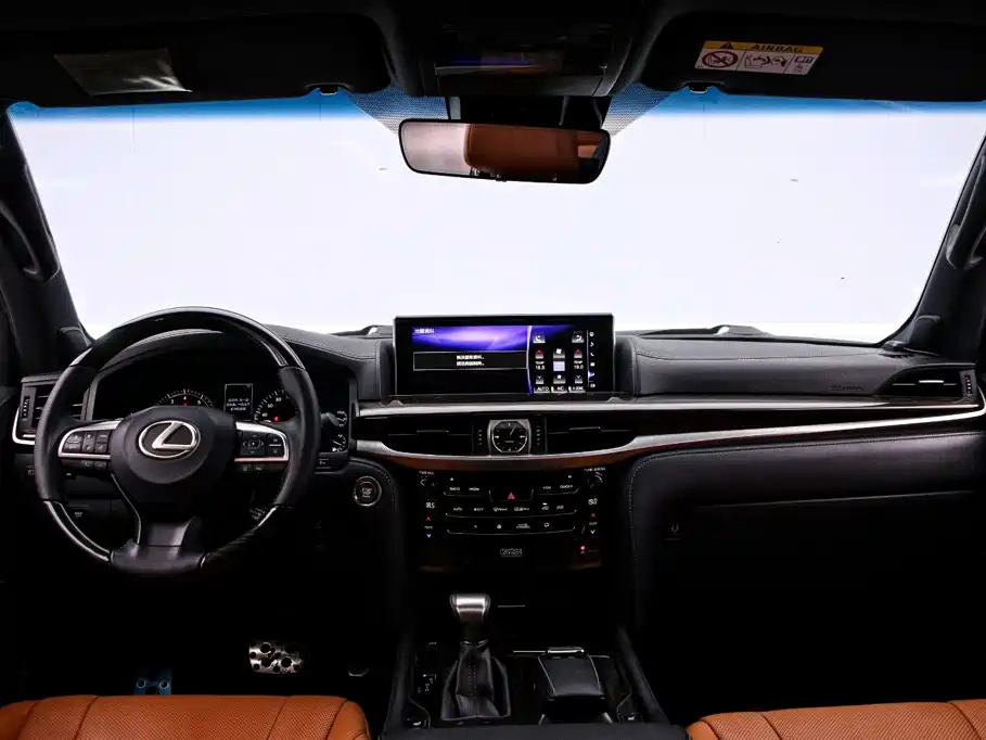 Lexus LX — миниатюра 5