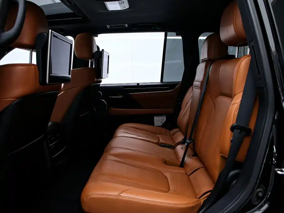 Lexus LX — миниатюра 18