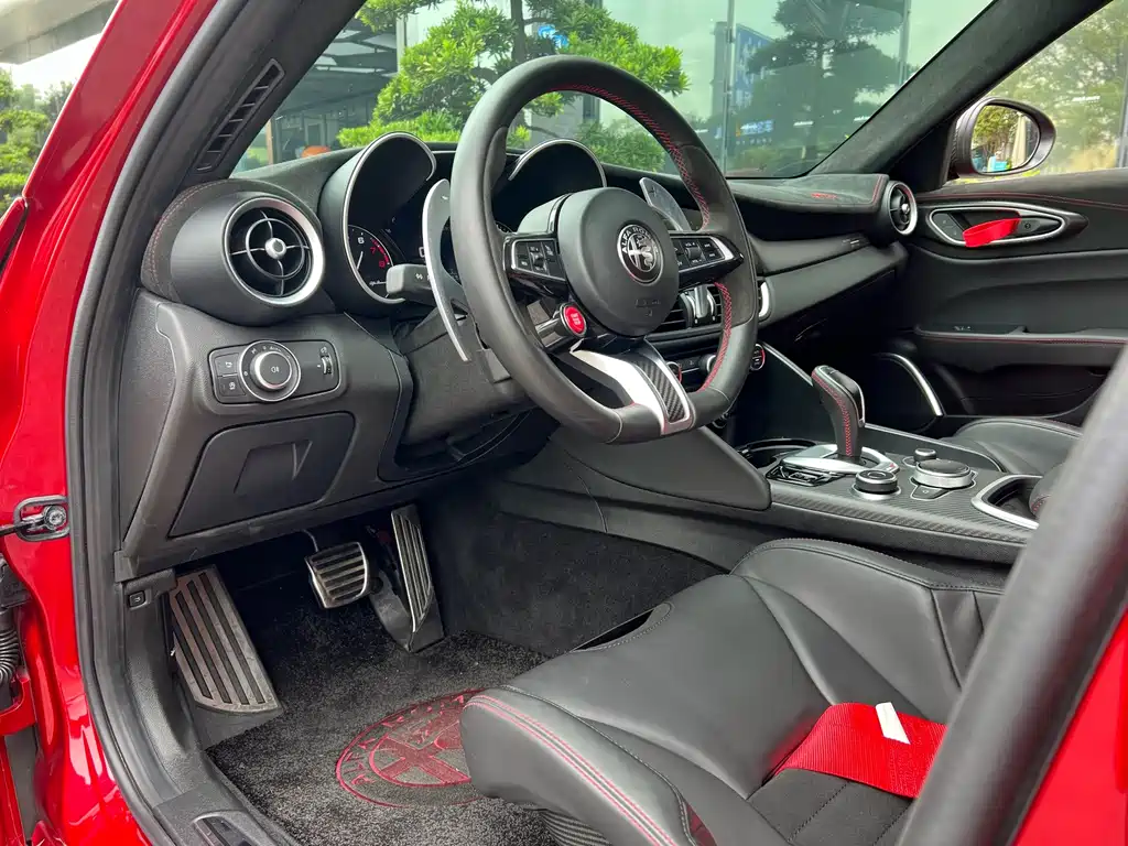 Alfa Romeo Giulia — миниатюра 2
