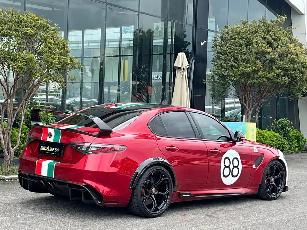 Alfa Romeo Giulia — миниатюра 11