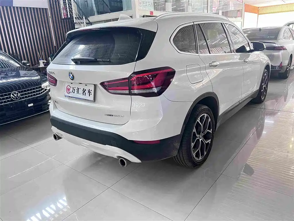 BMW X1 — миниатюра 11