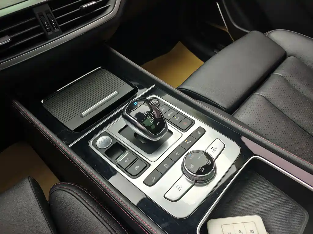 BYD Tang New Energy — миниатюра 24