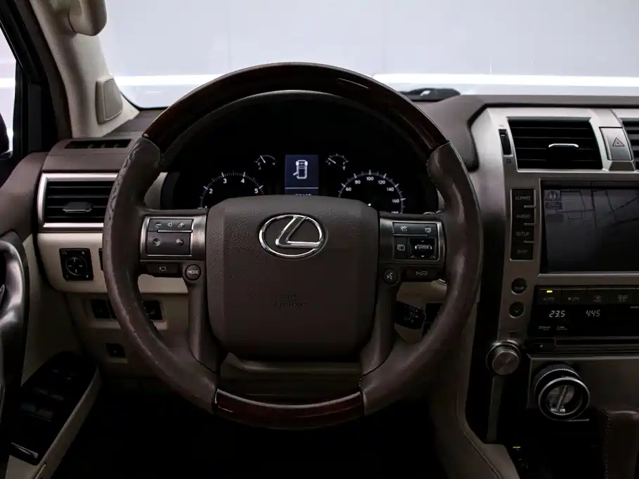 Lexus GX — миниатюра 7