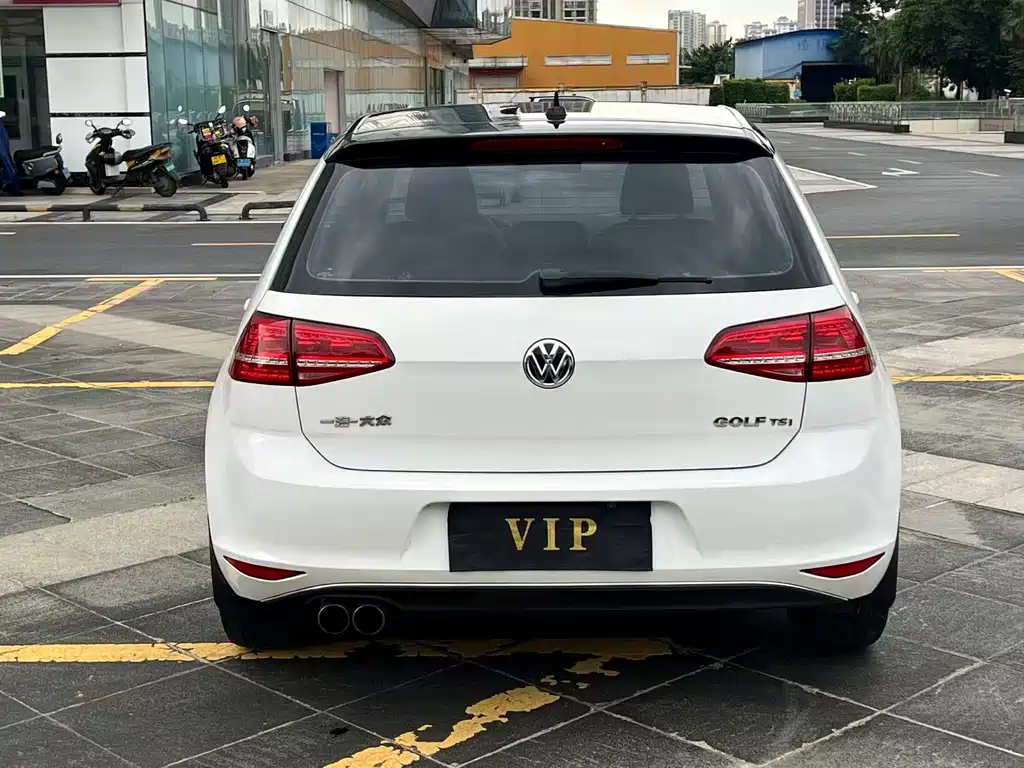 Volkswagen Golf — миниатюра 8