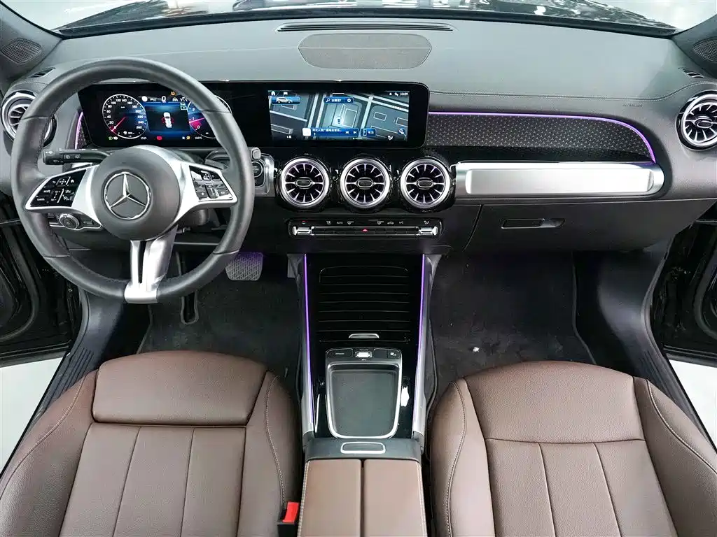 MERCEDES-BENZ GLB