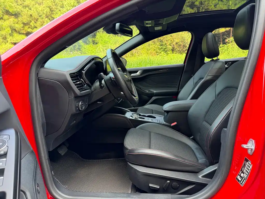 Ford Focus — миниатюра 5