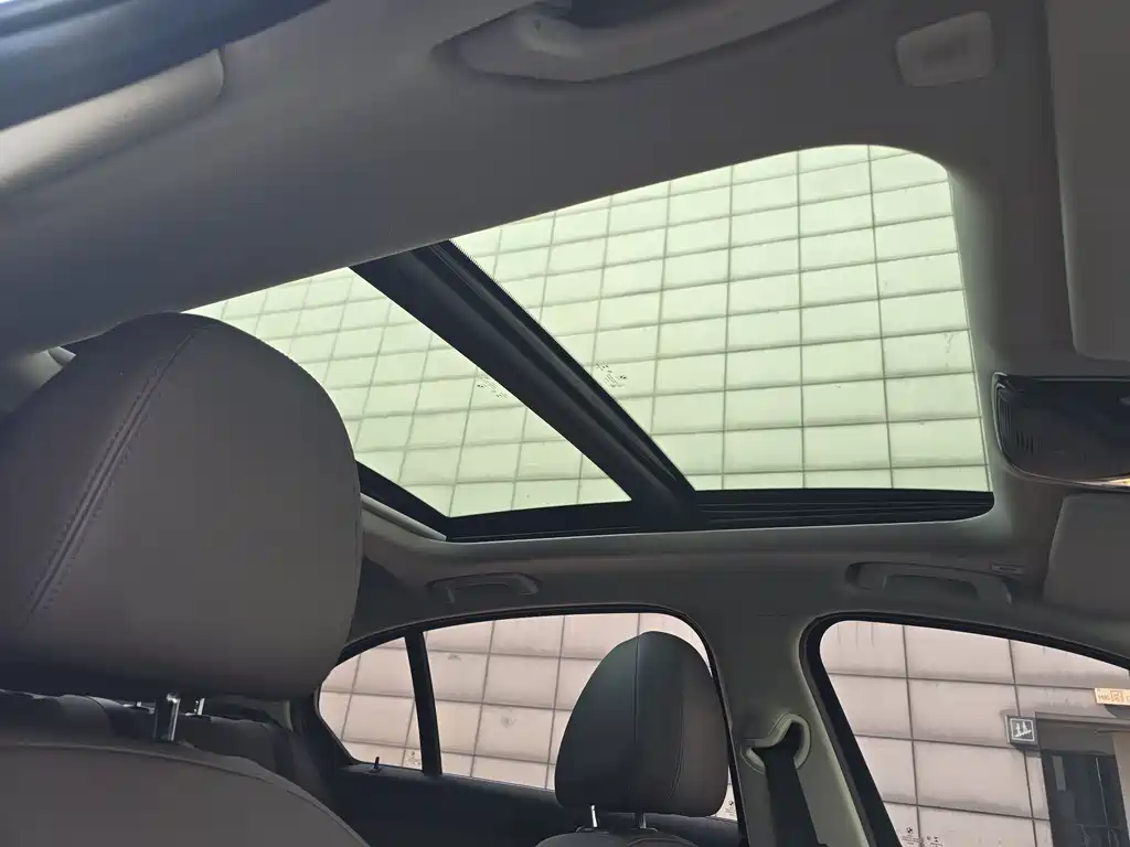 BMW 3 Series — миниатюра 14