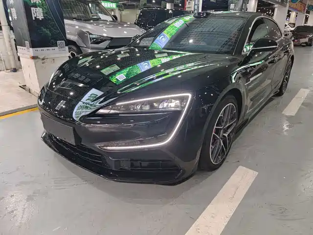 2026 Yangwang U7