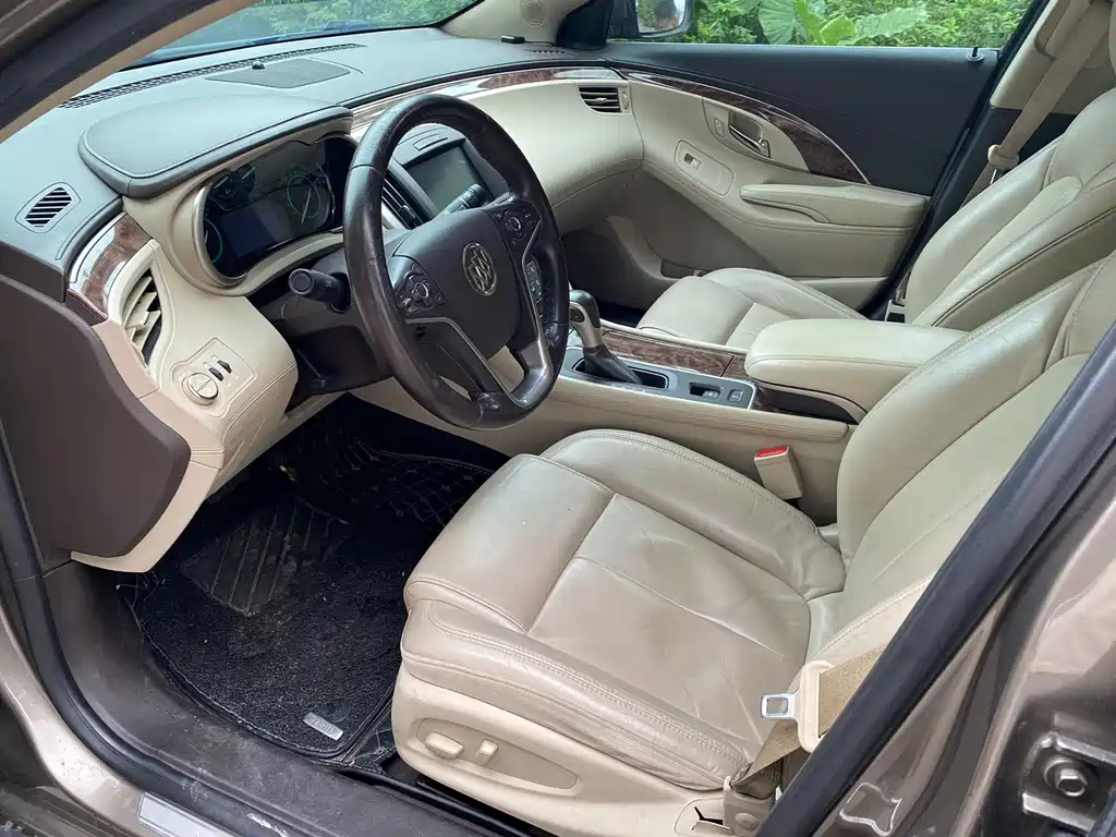 Buick LaCrosse — миниатюра 8