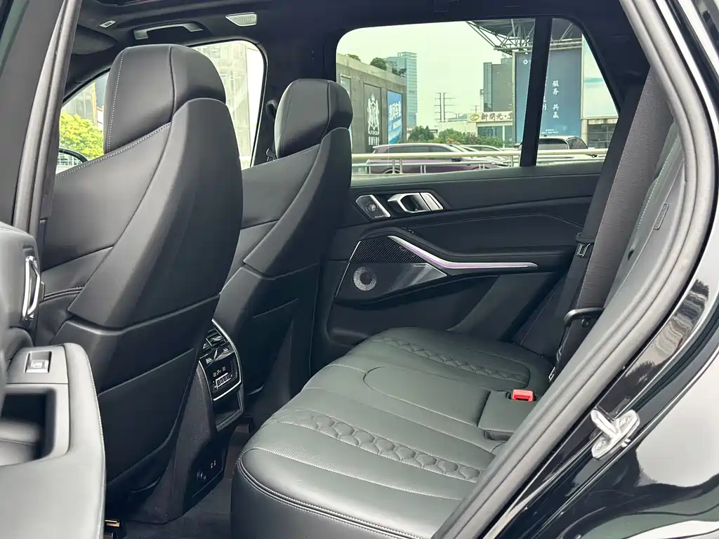BMW X5 M — миниатюра 12