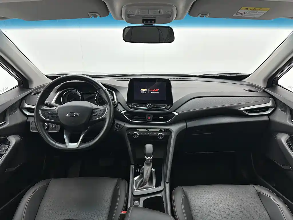 Chevrolet Volando — миниатюра 7