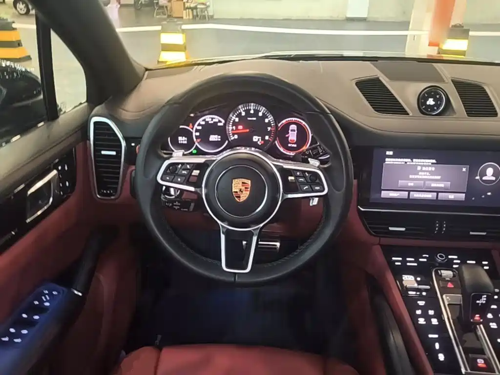 Porsche Cayenne — миниатюра 11