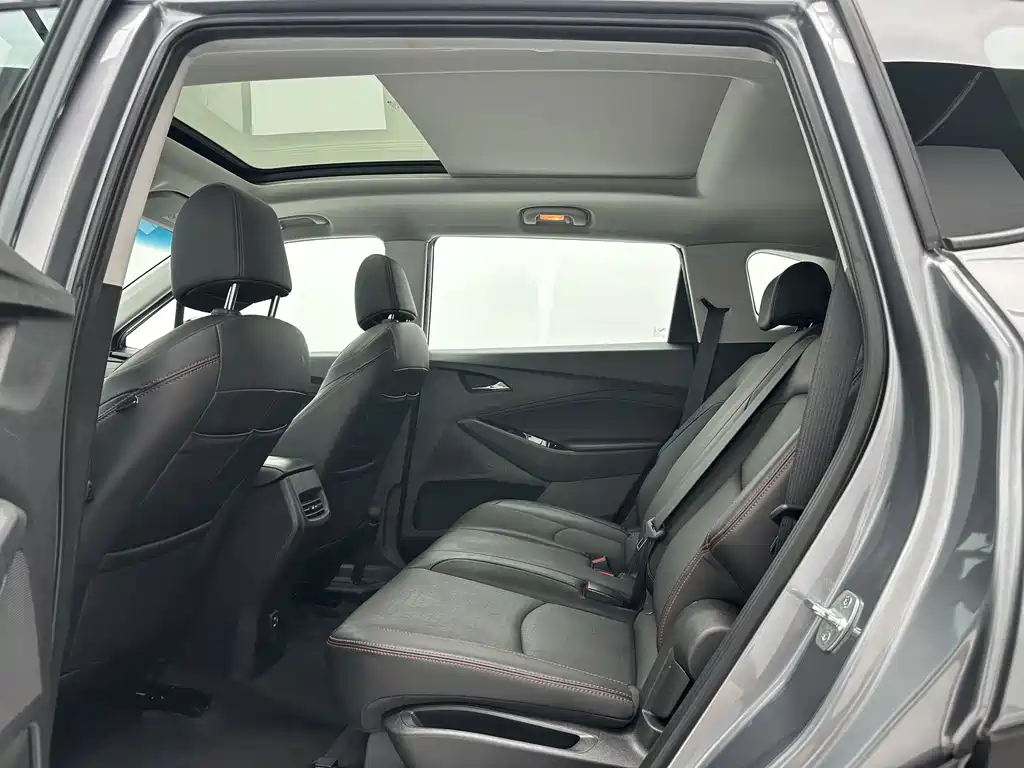 Chevrolet Volando — миниатюра 6