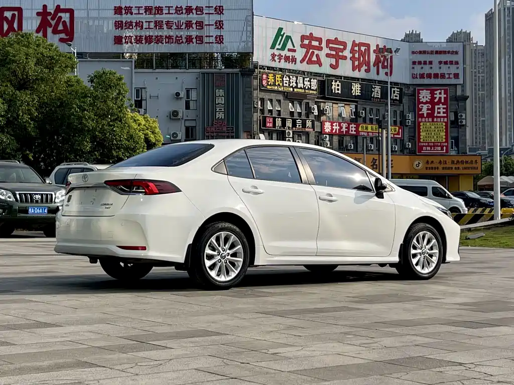 Toyota Corolla — миниатюра 7