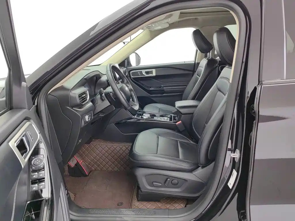 Ford Explorer — миниатюра 10