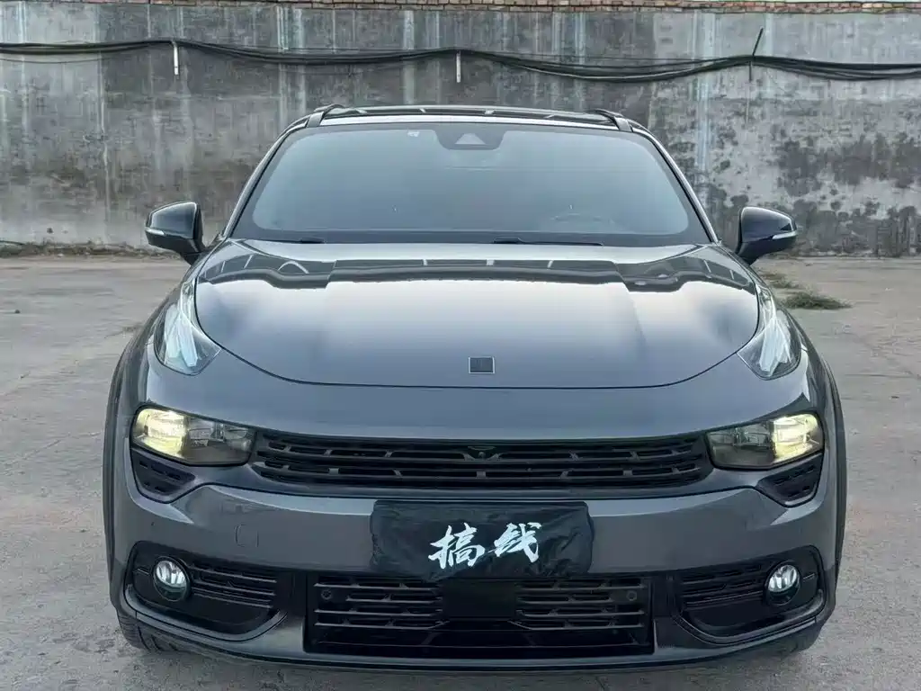 Lynk & Co 02