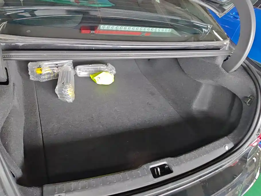Volvo S90 — миниатюра 4
