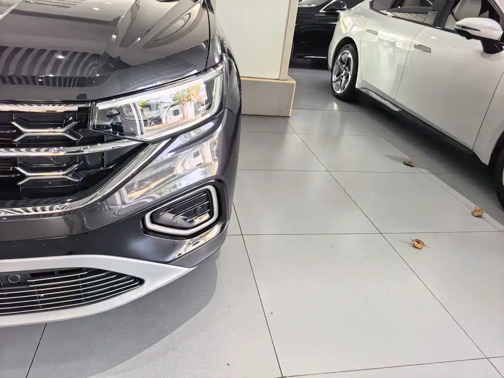 Volkswagen Tayron — миниатюра 3
