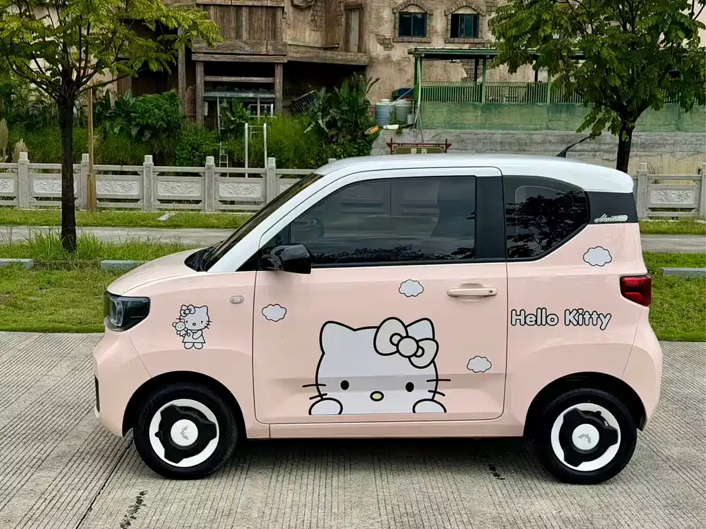 Wuling MINIEV — миниатюра 4