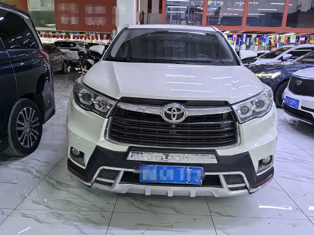 Toyota Highlander — миниатюра 2