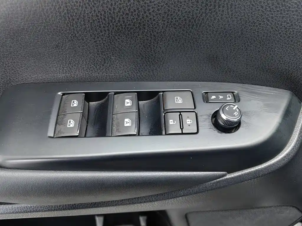 Toyota Highlander — миниатюра 9