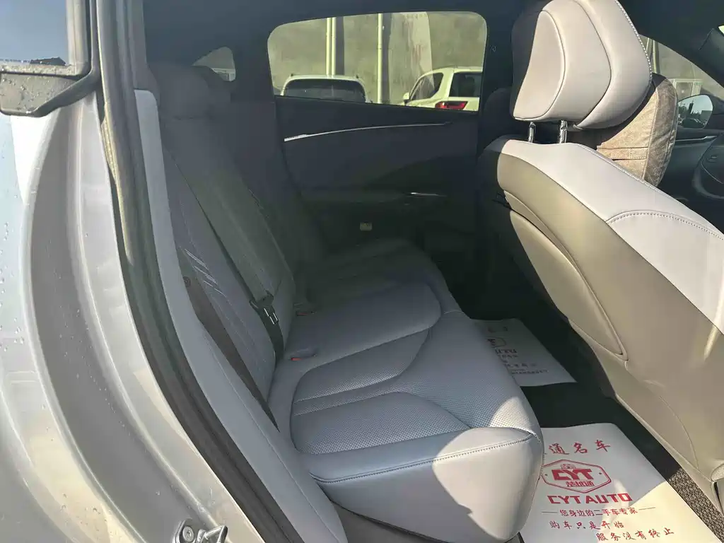 XPeng G7 — миниатюра 5