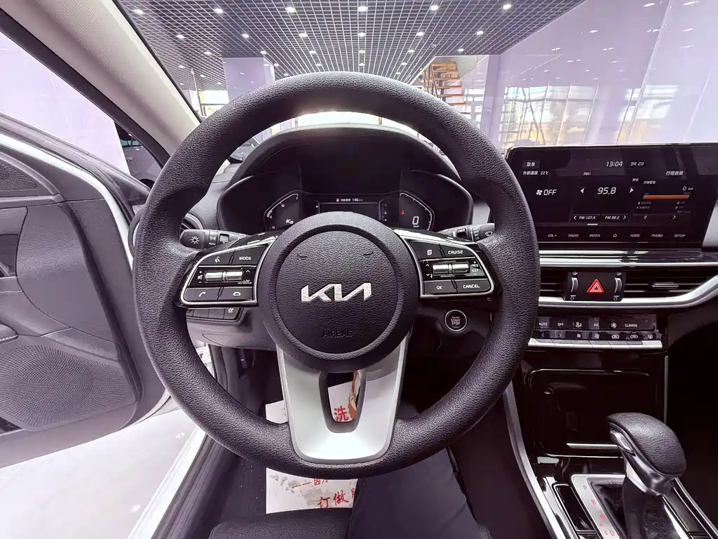 Kia K3 — миниатюра 10