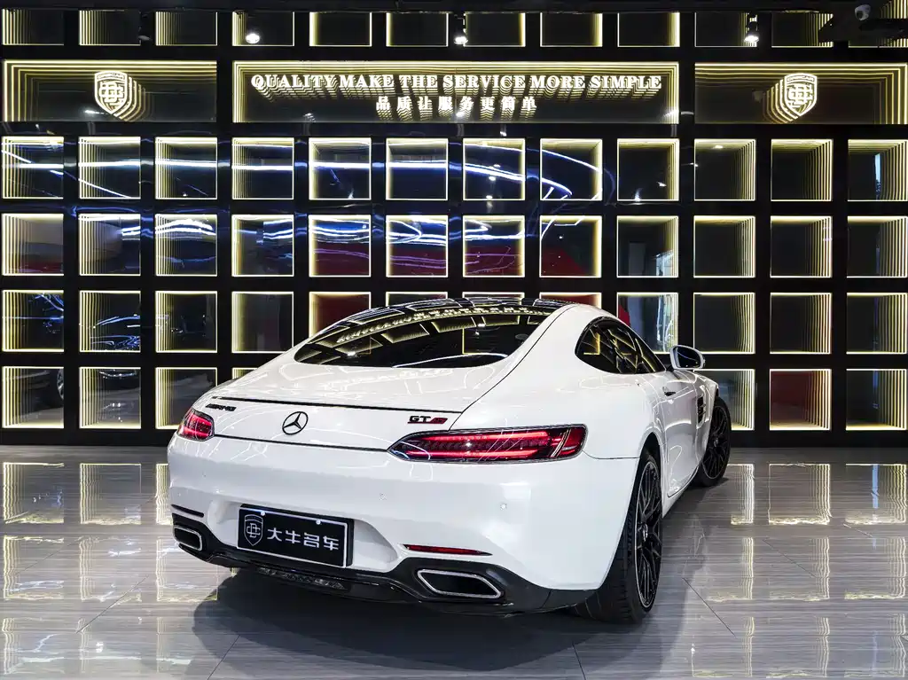 MERCEDES-BENZ AMG GT