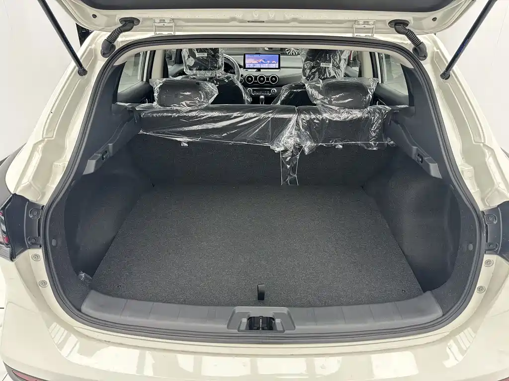 Nissan Qashqai — миниатюра 18
