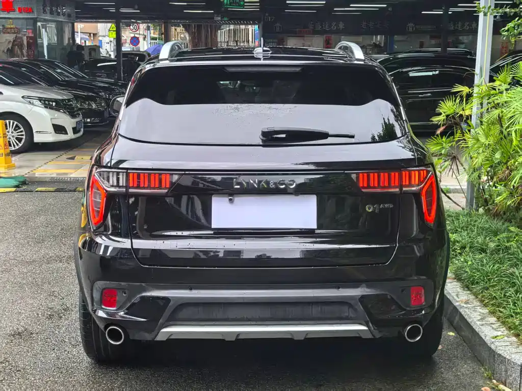 Lynk & Co 01 2.0T 4WD Dynamic Pro Edition, фото 7