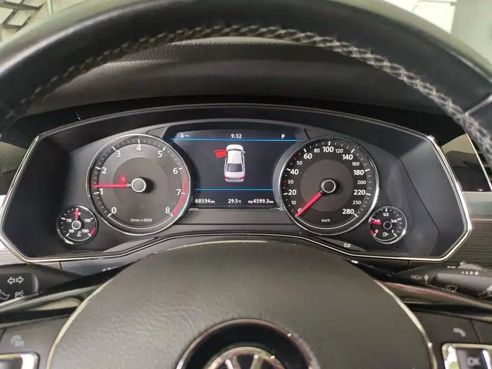 Volkswagen Phideon — миниатюра 4