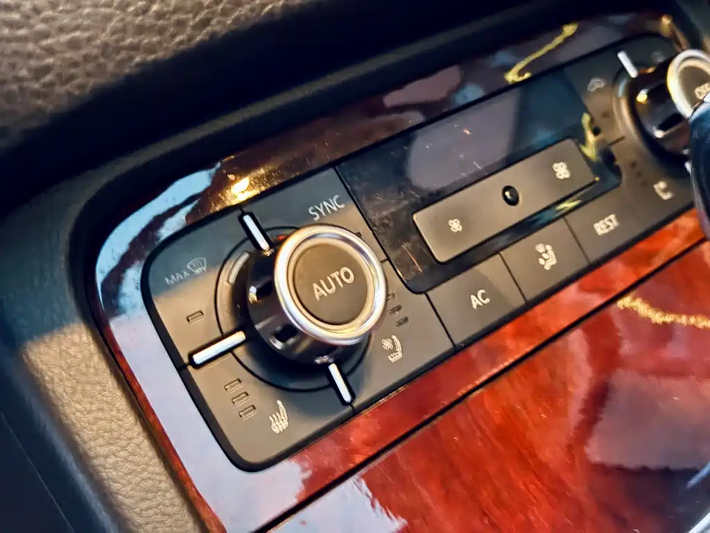 Volkswagen Touareg — миниатюра 13