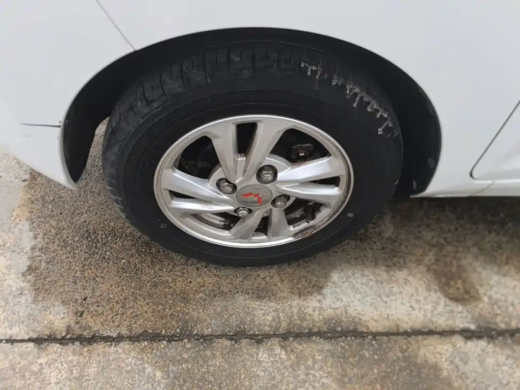 Wuling MINIEV — миниатюра 23