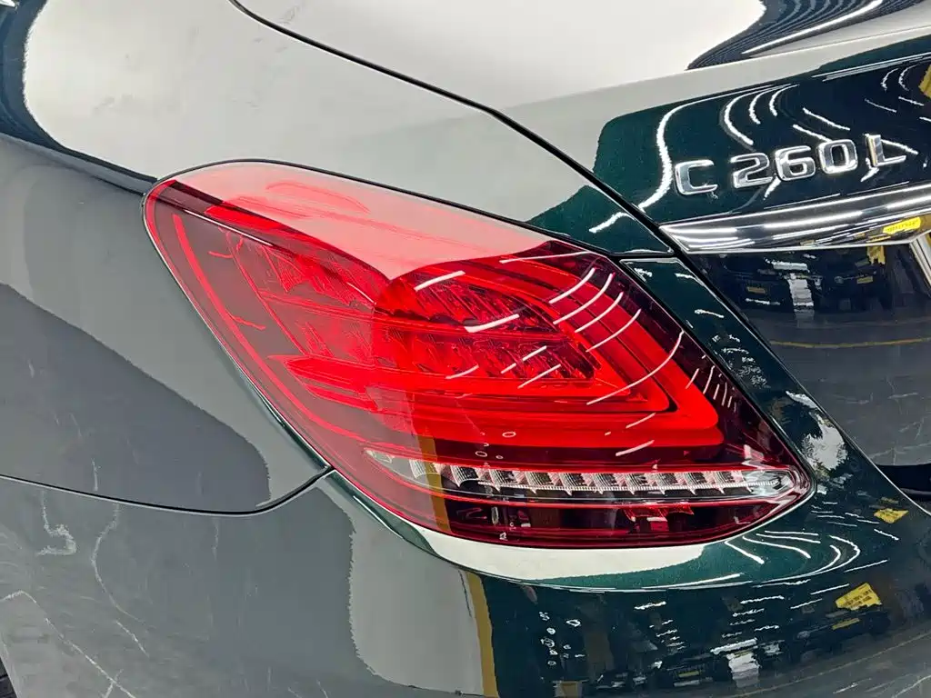 Mercedes-Benz C-Class — миниатюра 10