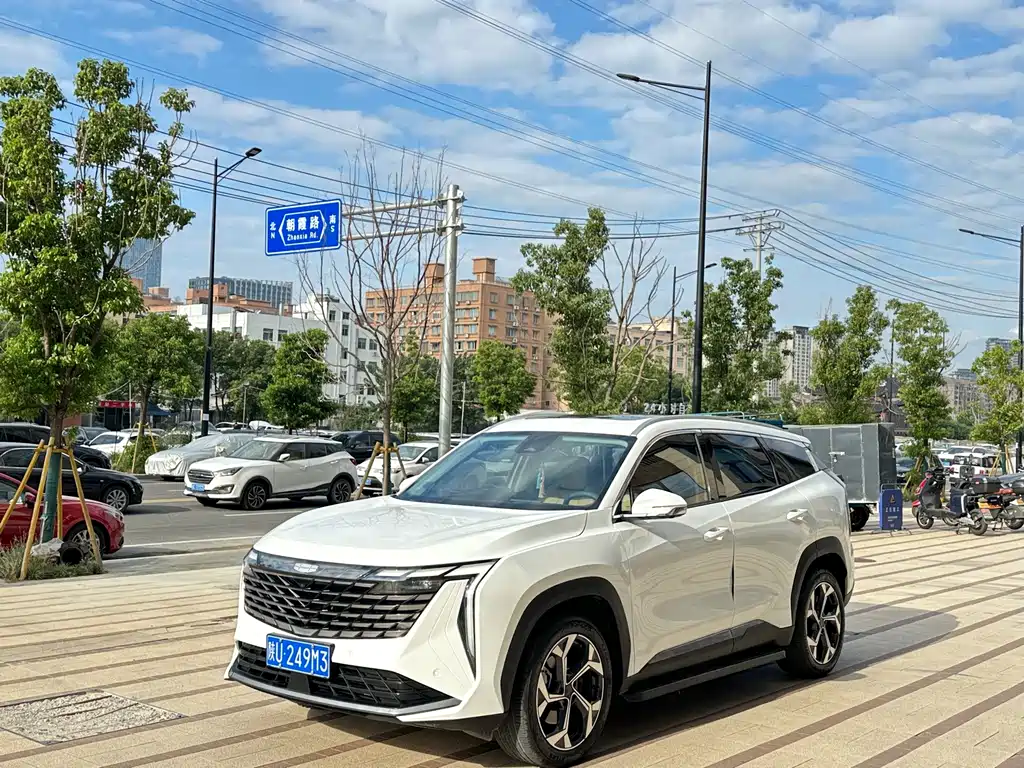 Geely Boyue L