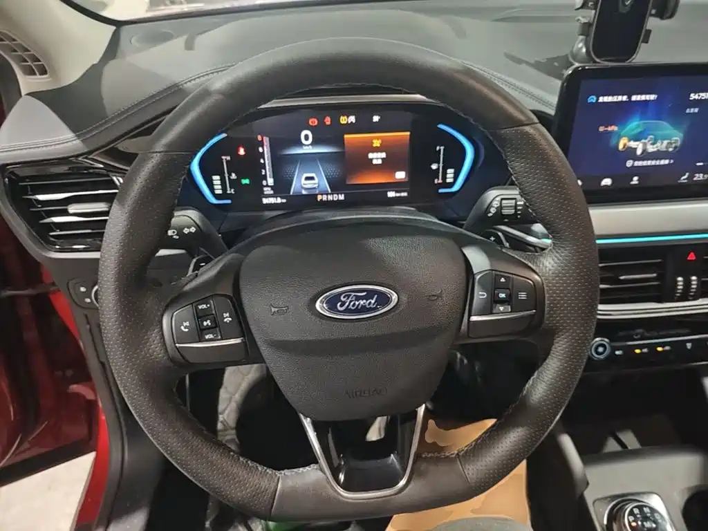 Ford Focus Active — миниатюра 11