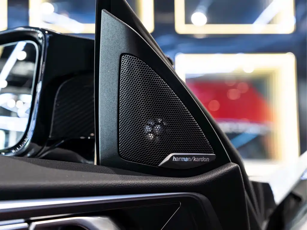 BMW M4 — миниатюра 20