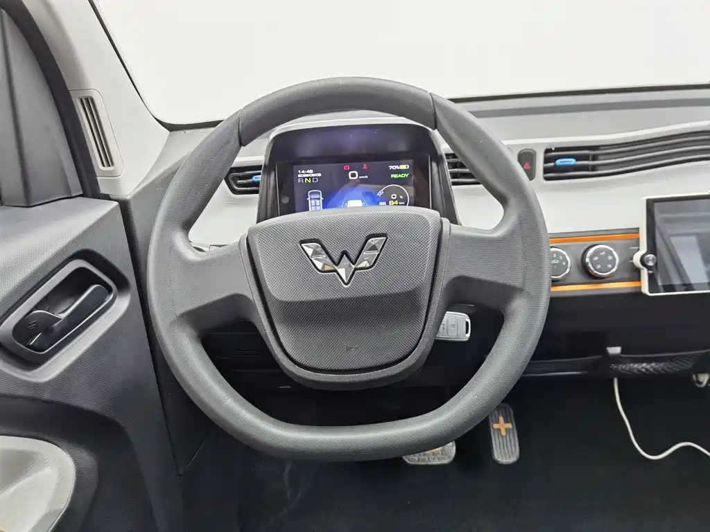 Wuling MINIEV — миниатюра 11