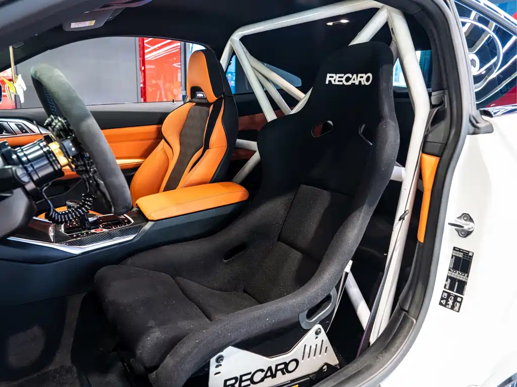 BMW M4 — миниатюра 28