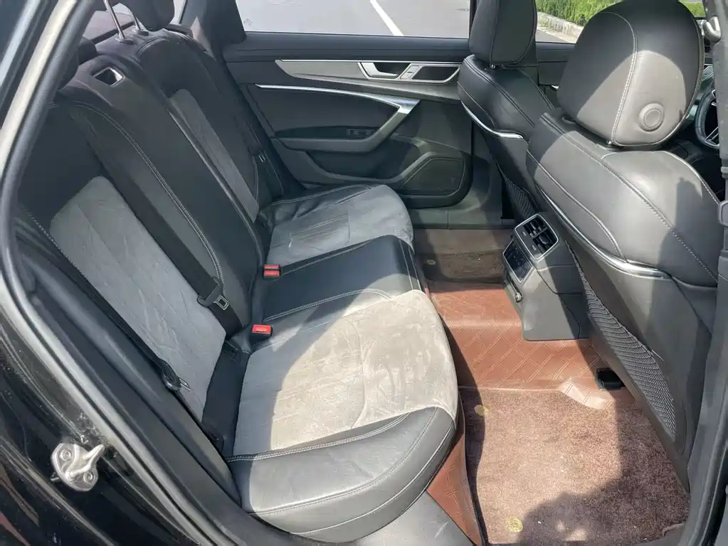 Audi A6L — миниатюра 7