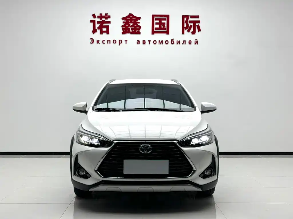 Toyota Yaris L — миниатюра 2