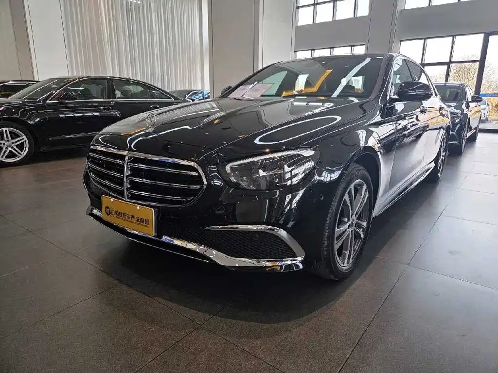 Mercedes-Benz E-Class 2023