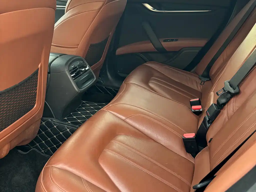Maserati Ghibli 2023 3.0T Modena