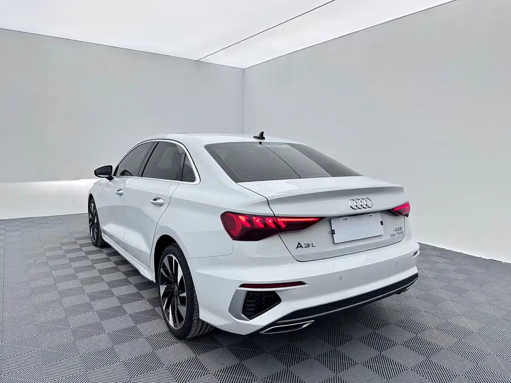 Audi A3 — миниатюра 4