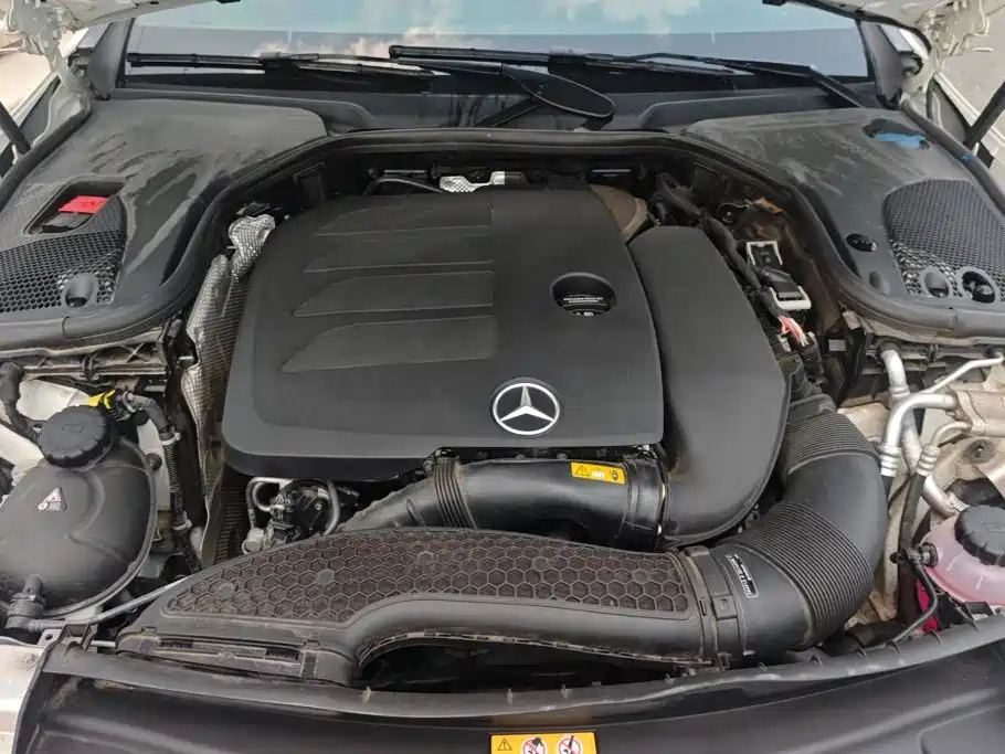 Mercedes-Benz E-Class (Import) — миниатюра 10